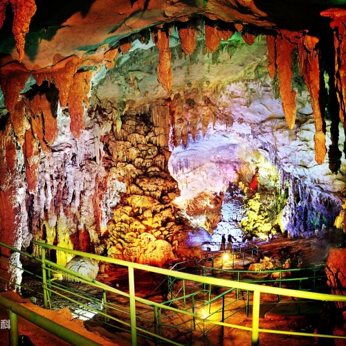 石花洞地质公园网红打卡.租车攻略