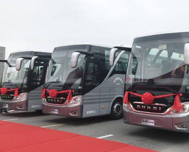 首汽时代49座大巴租赁:价格、车型介绍与参数详解